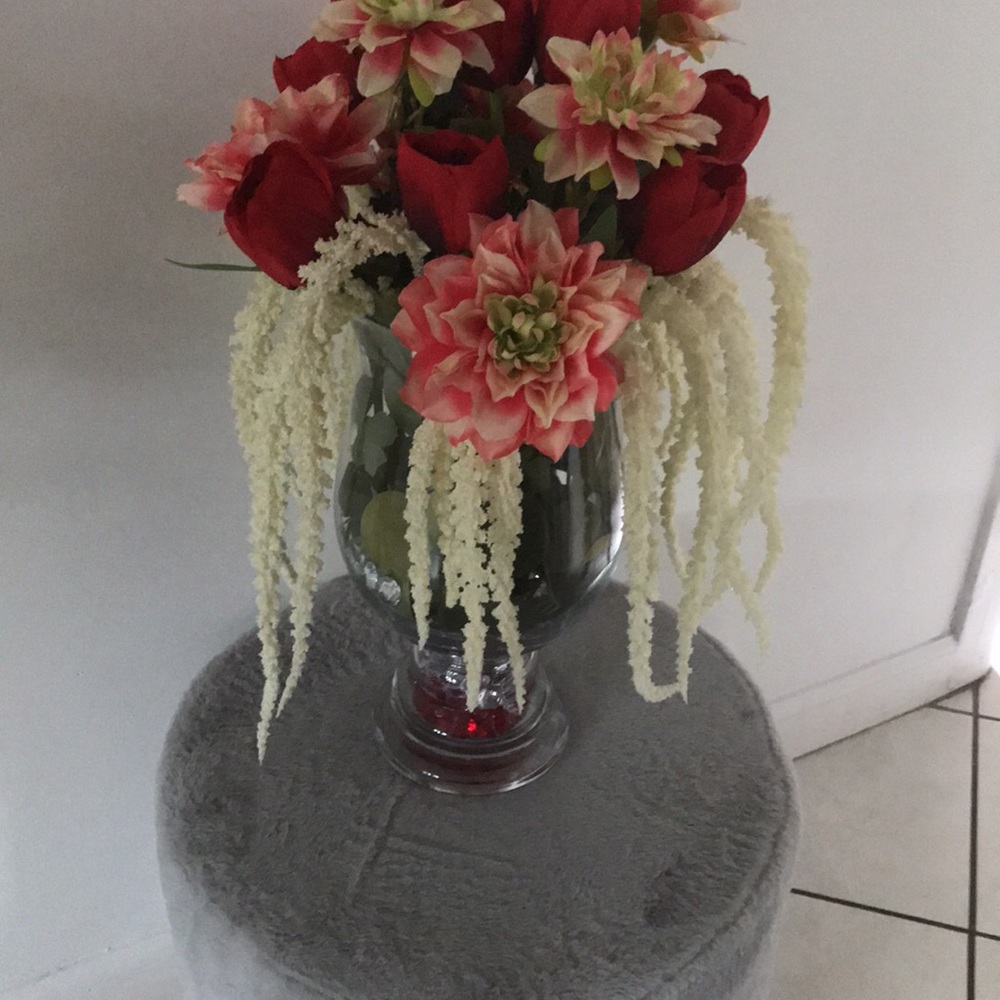 Center table decoration - Picture 10 of 11